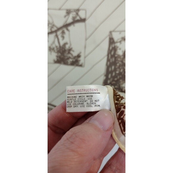 VTG Paoli Scarf Signed Trees Branches Brown Tan Retro Square 20.5"x20.5" - Picture 7 of 7